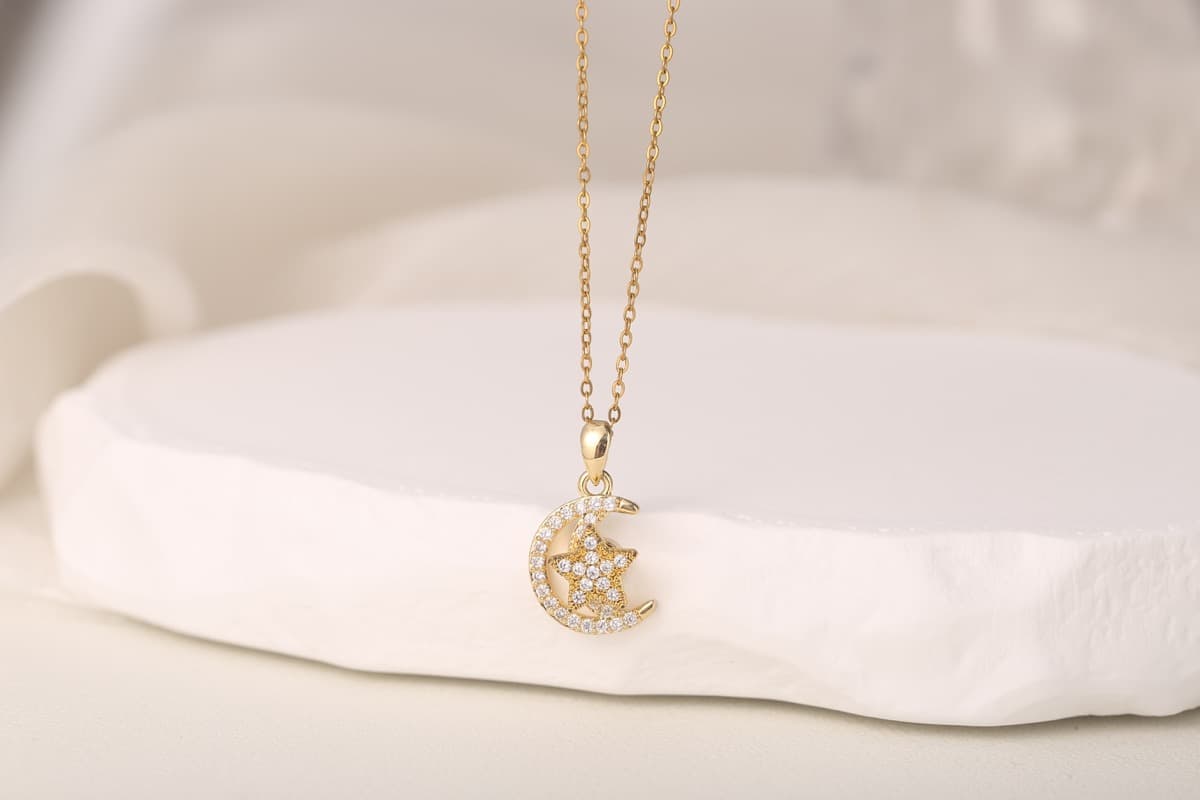 Elegant Oval Zircon Pendant Necklace 18K Gold Plated thumbnail 6