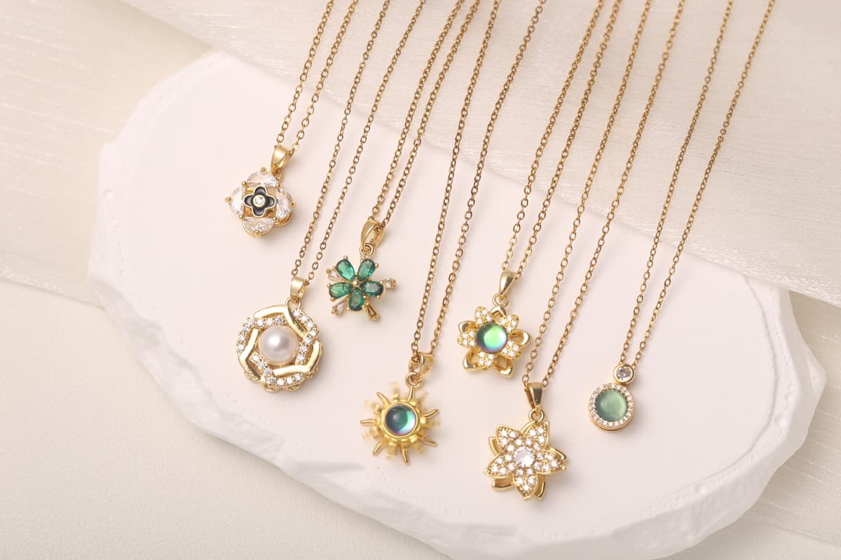 Statement Multi-Pendant Zircon Necklace 18K Gold Plated thumbnail 9