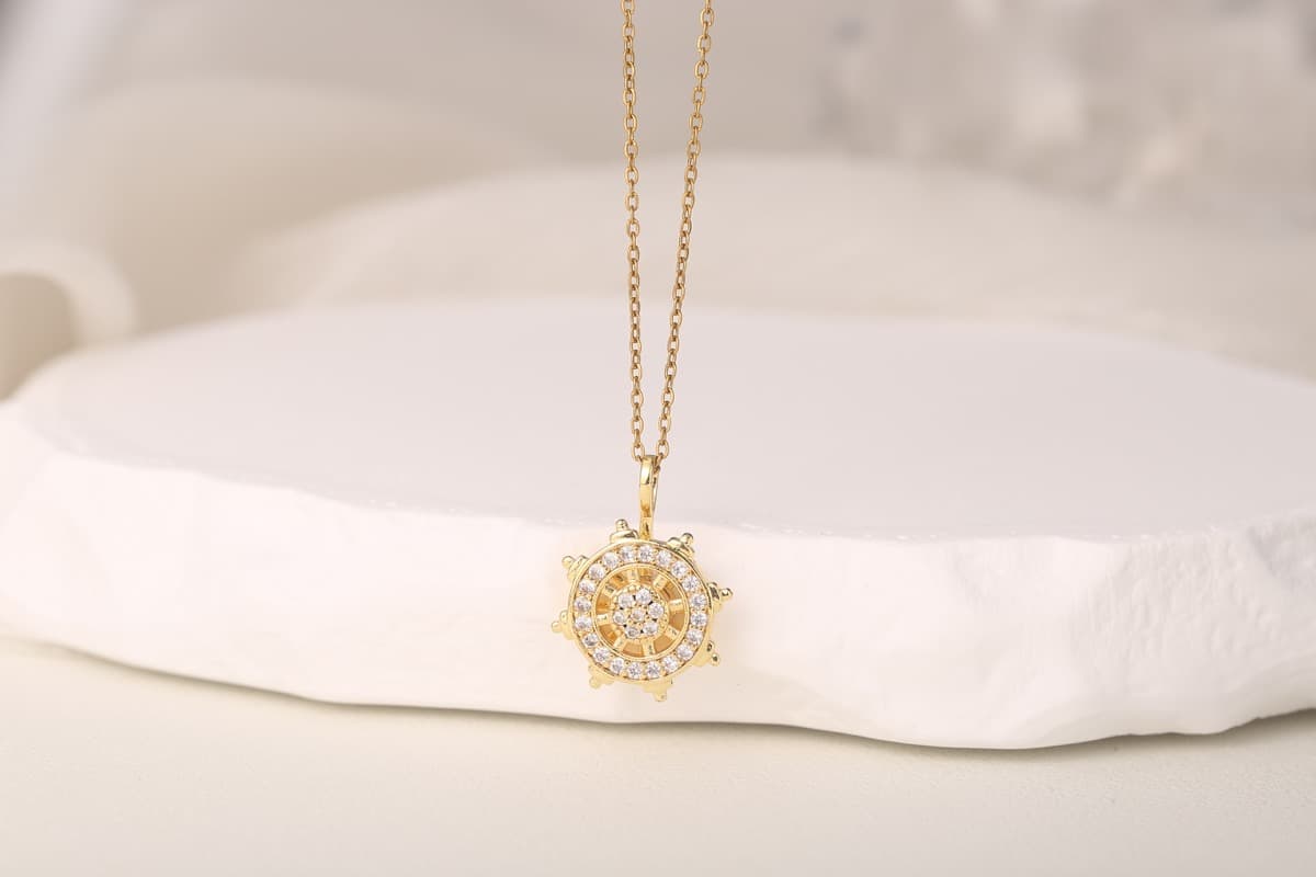 Elegant Teardrop Zircon Pendant Necklace 18K Gold Plated