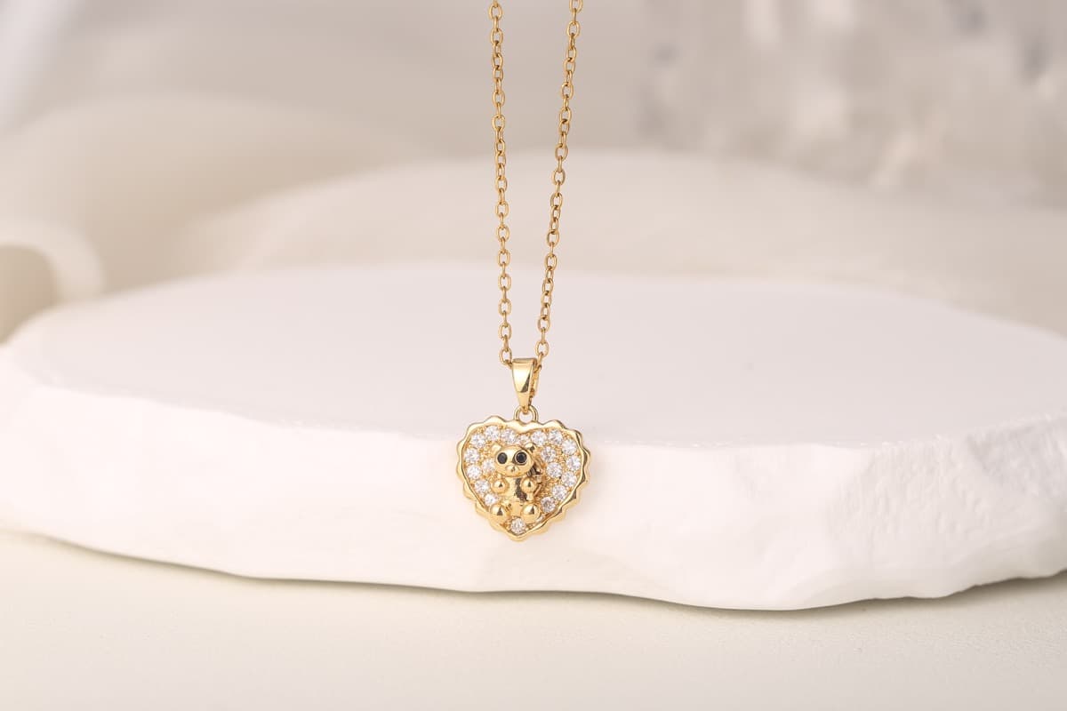 Elegant Teardrop Zircon Pendant Necklace 18K Gold Plated thumbnail 3