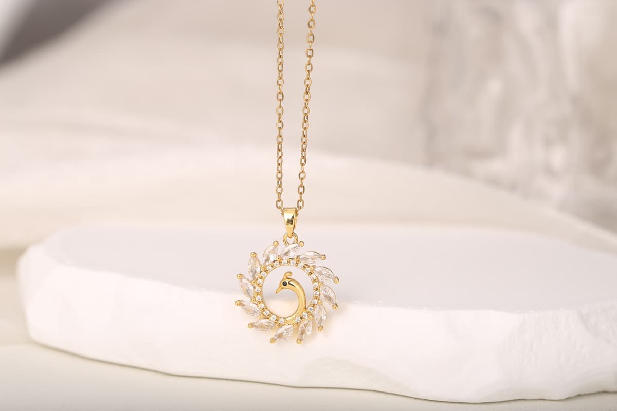 Elegant Teardrop Zircon Drop Earrings 18K Gold Plated thumbnail 3