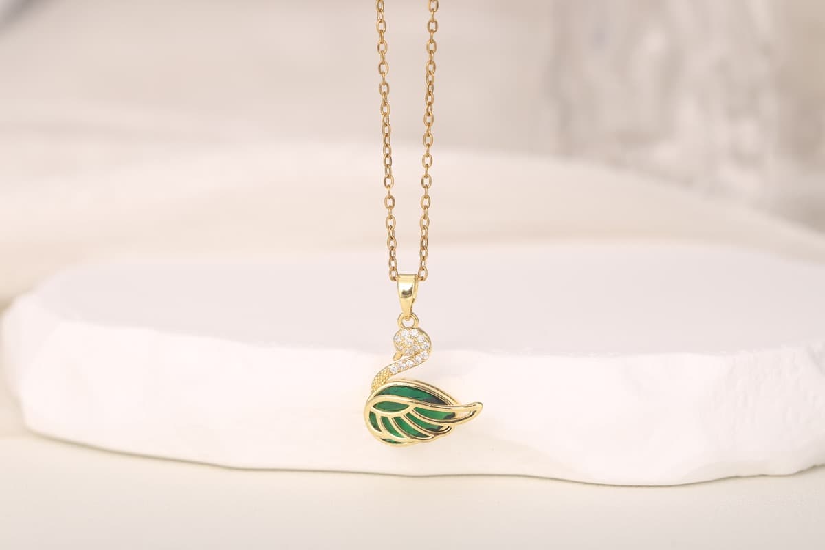 Elegant Circular Disc Zircon Pendant Necklace 18K Gold Plated thumbnail 2