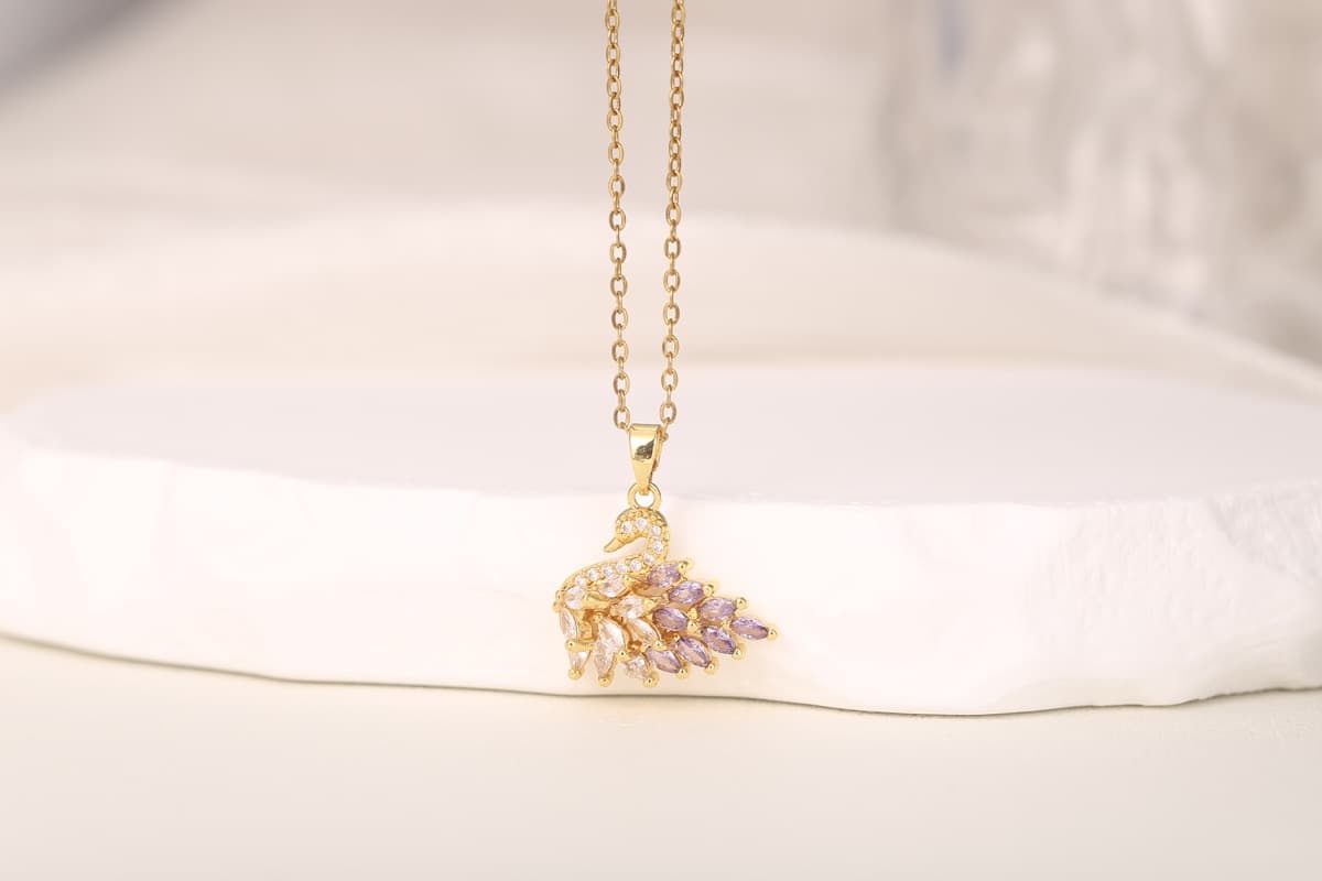 Elegant Circular Disc Zircon Pendant Necklace 18K Gold Plated thumbnail 5