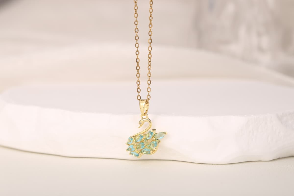 Elegant Circular Disc Zircon Pendant Necklace 18K Gold Plated thumbnail 7