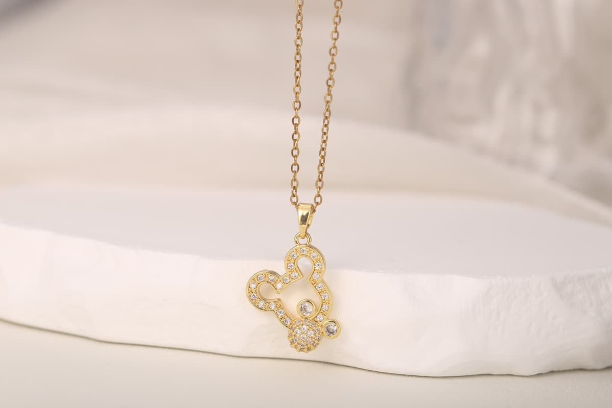 Elegant Teardrop Zircon Pendant Necklace 18K Gold Plated thumbnail 4