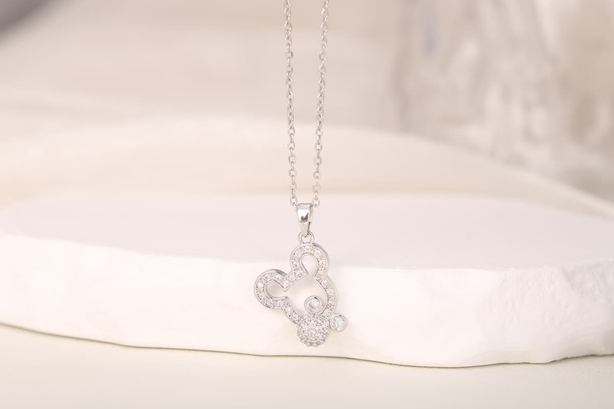 Elegant Teardrop Zircon Pendant Necklace 18K Gold Plated thumbnail 10