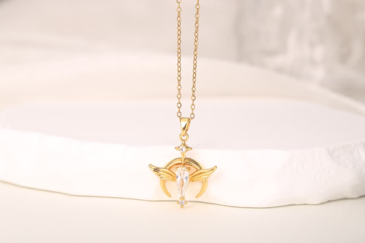 Romantic Heart Zircon Link Bracelet 18K Gold Plated thumbnail 10