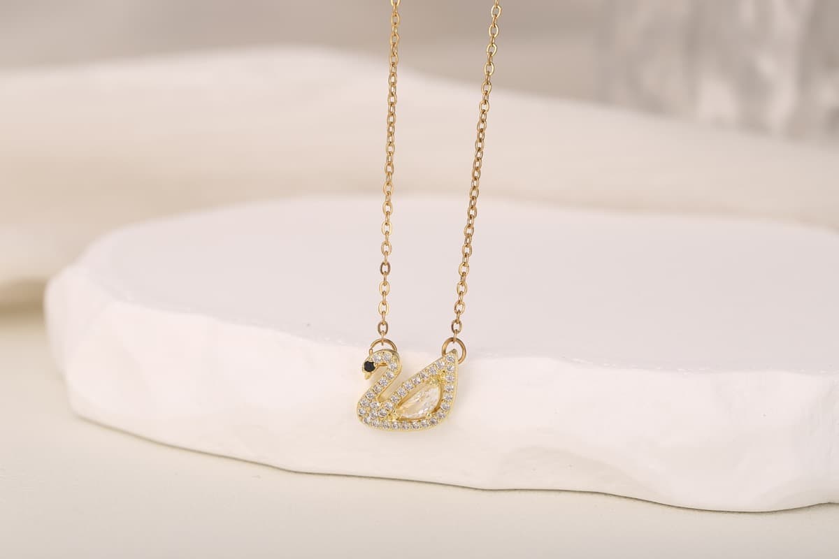 Elegant Layered Chain Zircon Necklace 18K Gold Plated thumbnail 5