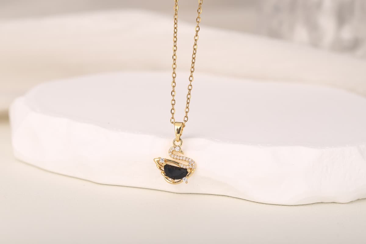 Elegant Layered Chain Zircon Necklace 18K Gold Plated thumbnail 10