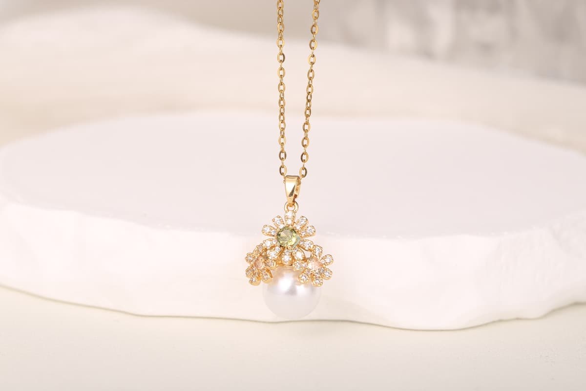 Elegant Drop Zircon Earrings 18K Gold Plated thumbnail 2
