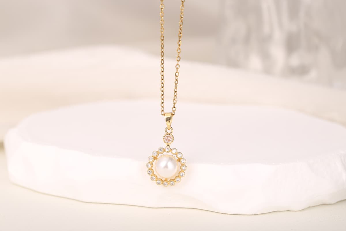Elegant Floral Zircon Drop Earrings 18K Gold Plated thumbnail 4