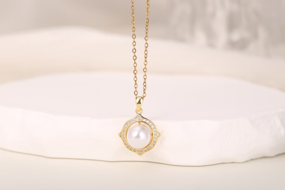 Elegant Floral Zircon Drop Earrings 18K Gold Plated thumbnail 5
