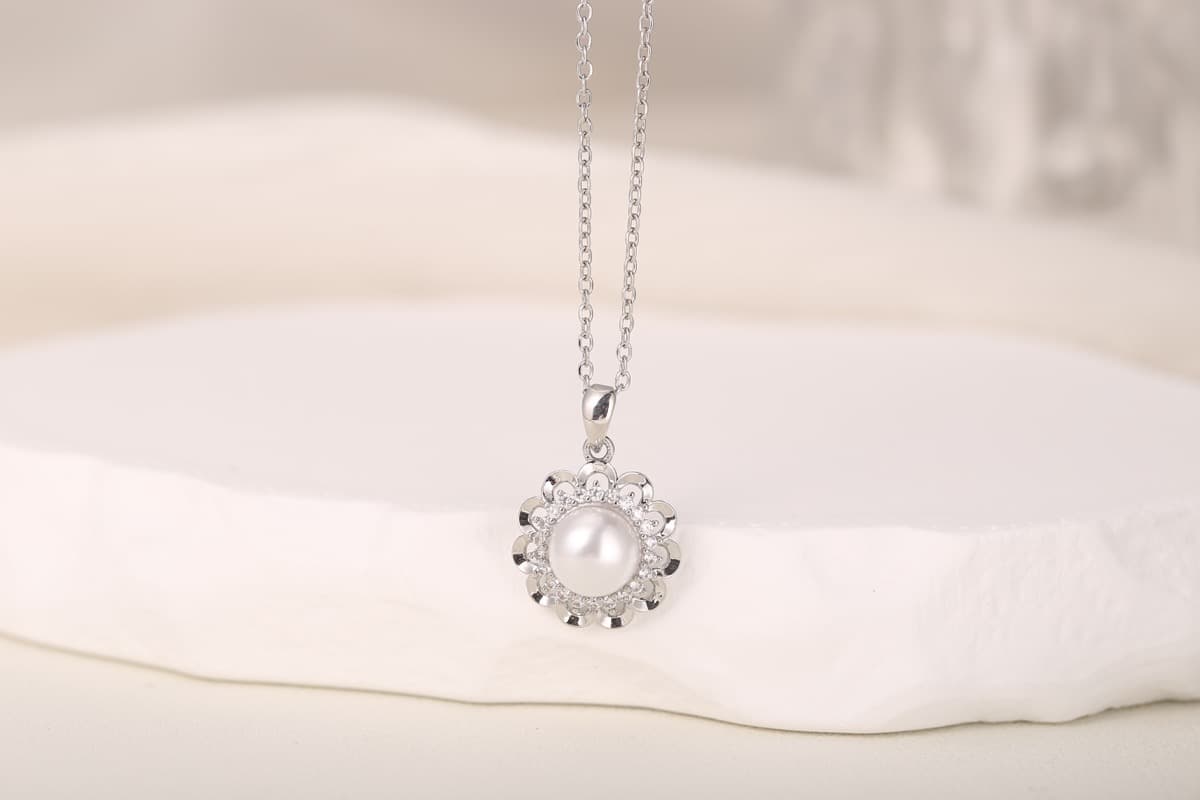 Elegant Floral Zircon Drop Earrings 18K Gold Plated thumbnail 6