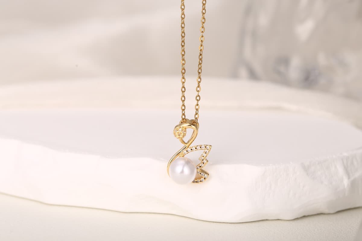 Romantic Heart Zircon Pendant Necklace 18K Gold Plated thumbnail 3