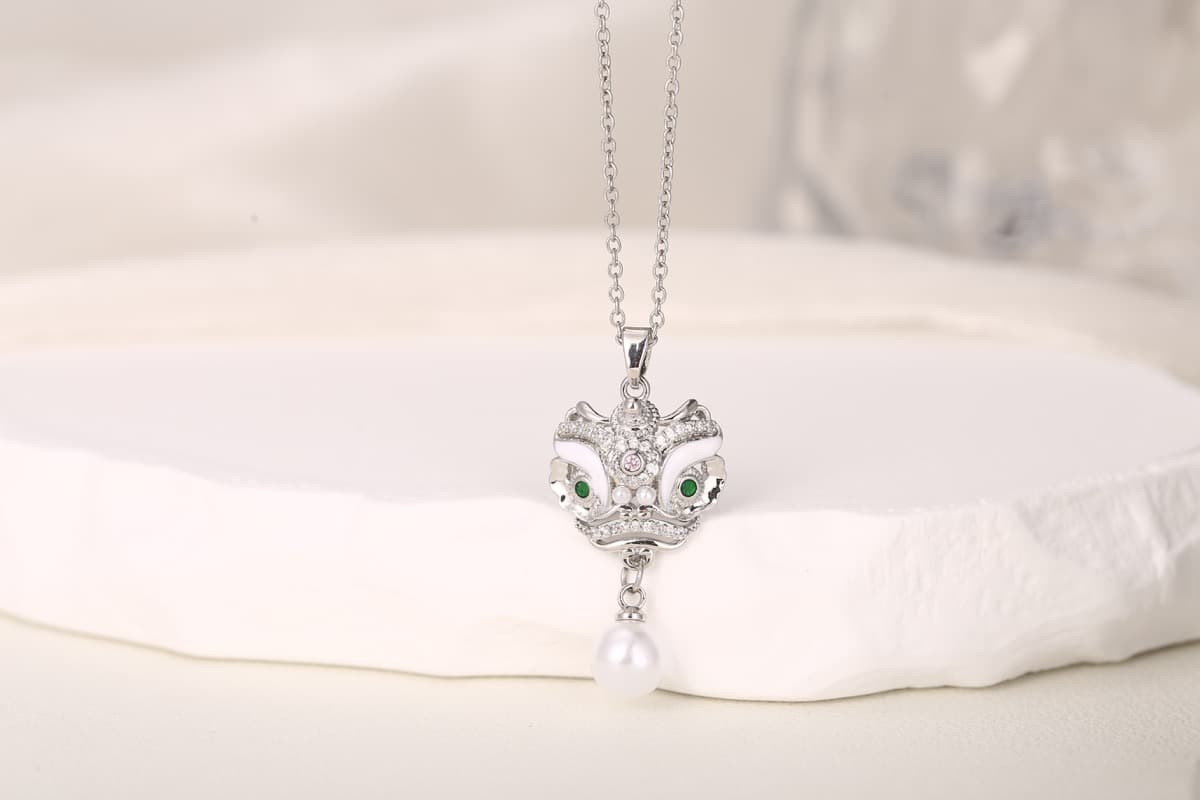 Romantic Heart Zircon Pendant Necklace 18K Gold Plated thumbnail 13