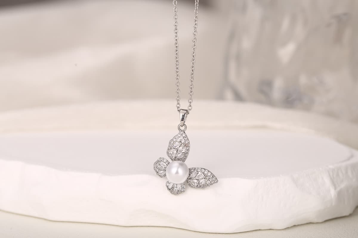 Romantic Heart Zircon Pendant Necklace 18K Gold Plated thumbnail 15