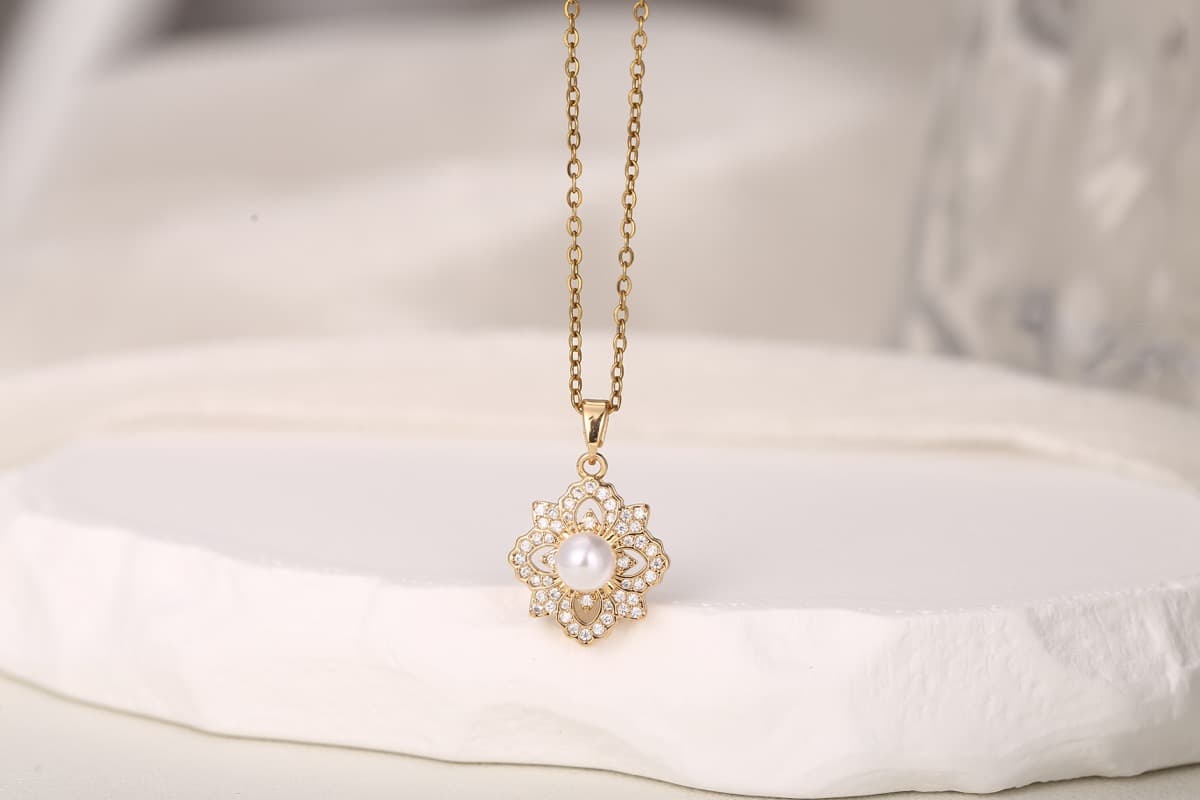 Elegant Teardrop Zircon Drop Earrings 18K Gold Plated thumbnail 7