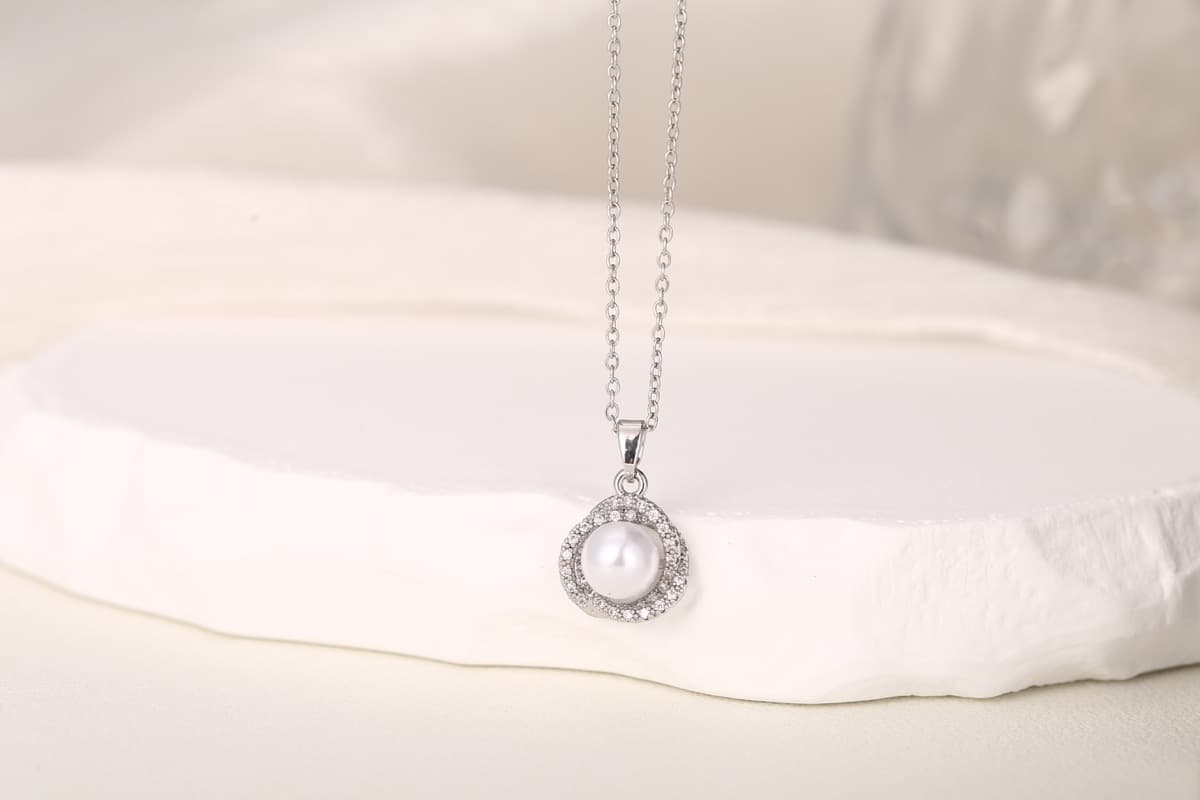 Elegant Circular Floral Zircon Drop Earrings 18K Gold Plated thumbnail 18