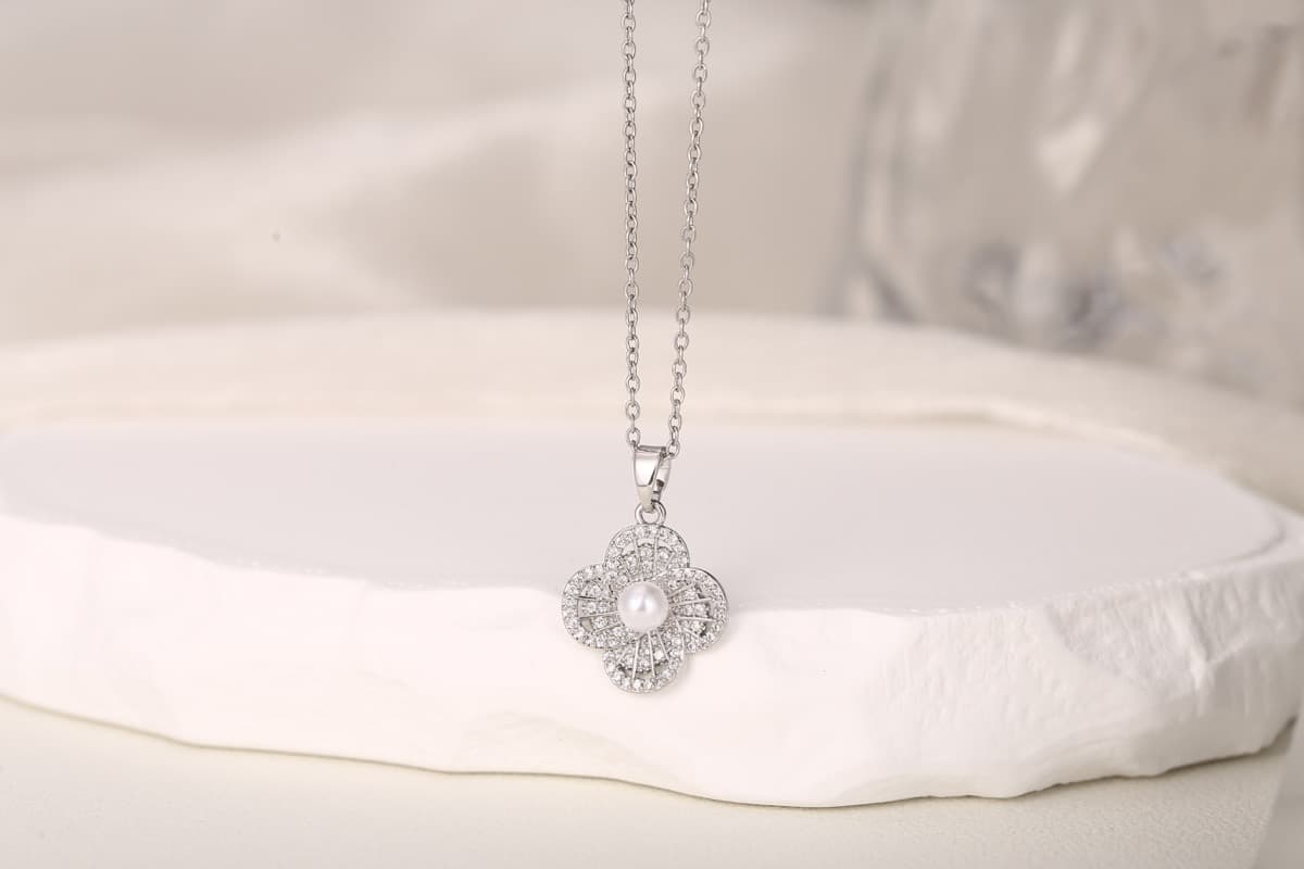 Elegant Circular Floral Zircon Drop Earrings 18K Gold Plated thumbnail 25
