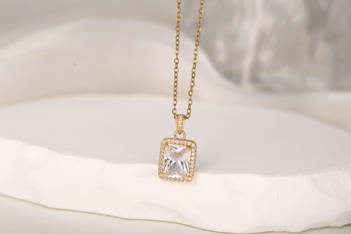 Modern Bar Drop Zircon Necklace 18K Gold Plated thumbnail 6