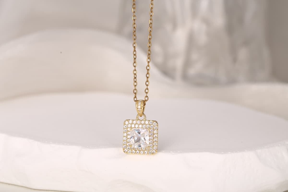 Modern Bar Drop Zircon Necklace 18K Gold Plated thumbnail 7