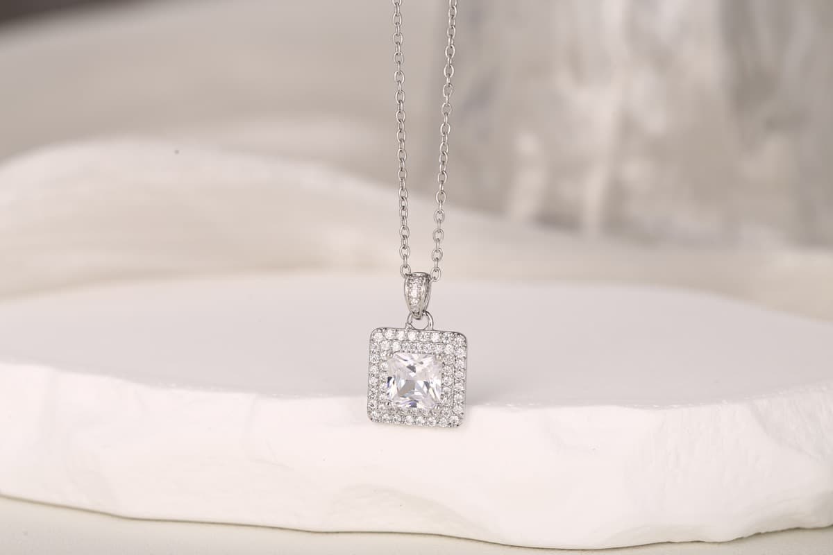 Modern Bar Drop Zircon Necklace 18K Gold Plated thumbnail 13
