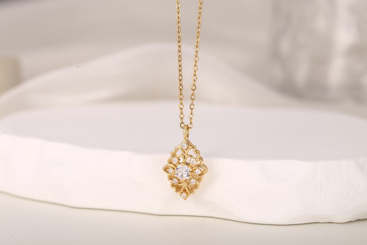Charming Bow Knot Zircon Necklace 18K Gold Plated thumbnail 8