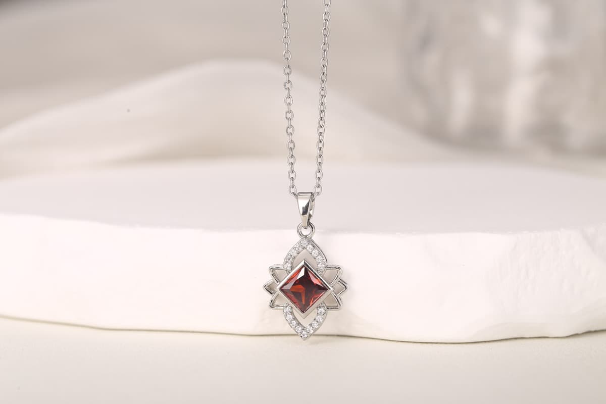 Charming Bow Knot Zircon Necklace 18K Gold Plated thumbnail 15