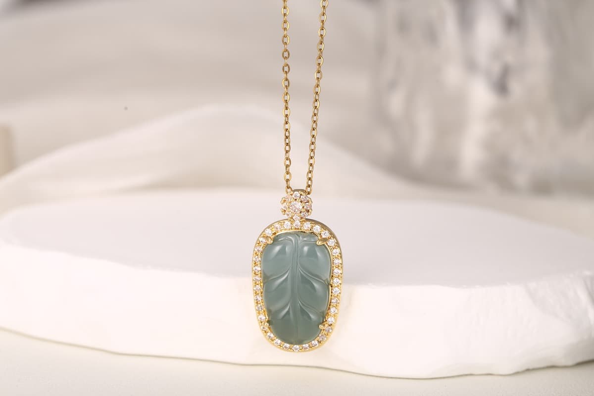 Statement Fan Zircon Pendant Necklace 18K Gold Plated thumbnail 2