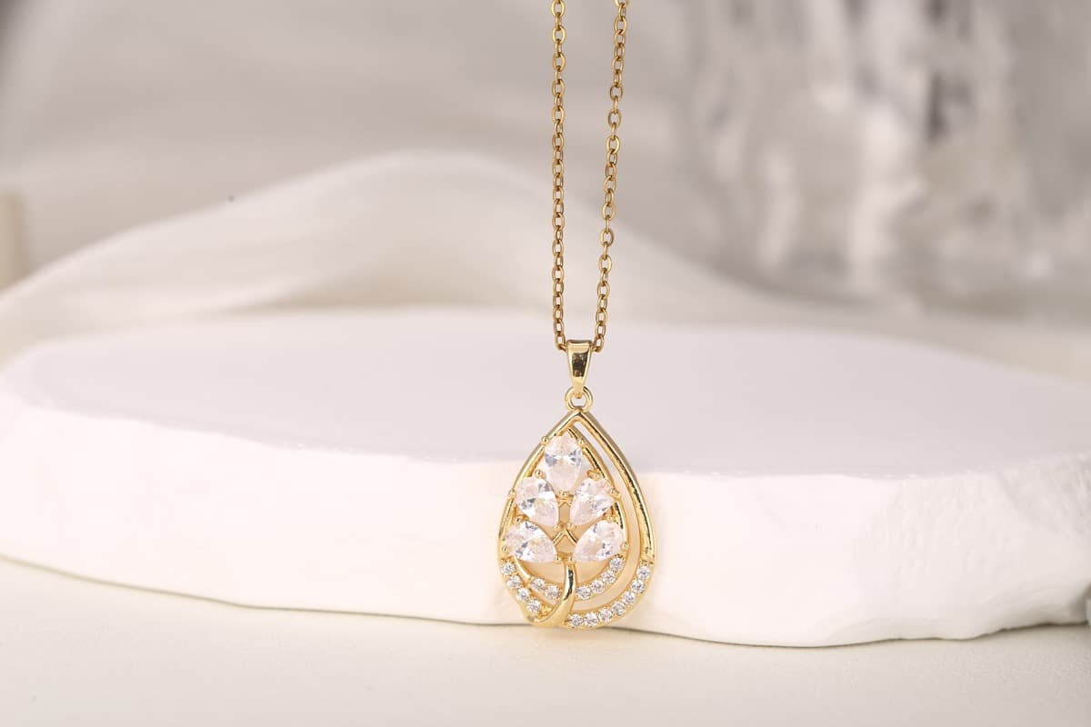 Statement Fan Zircon Pendant Necklace 18K Gold Plated thumbnail 7