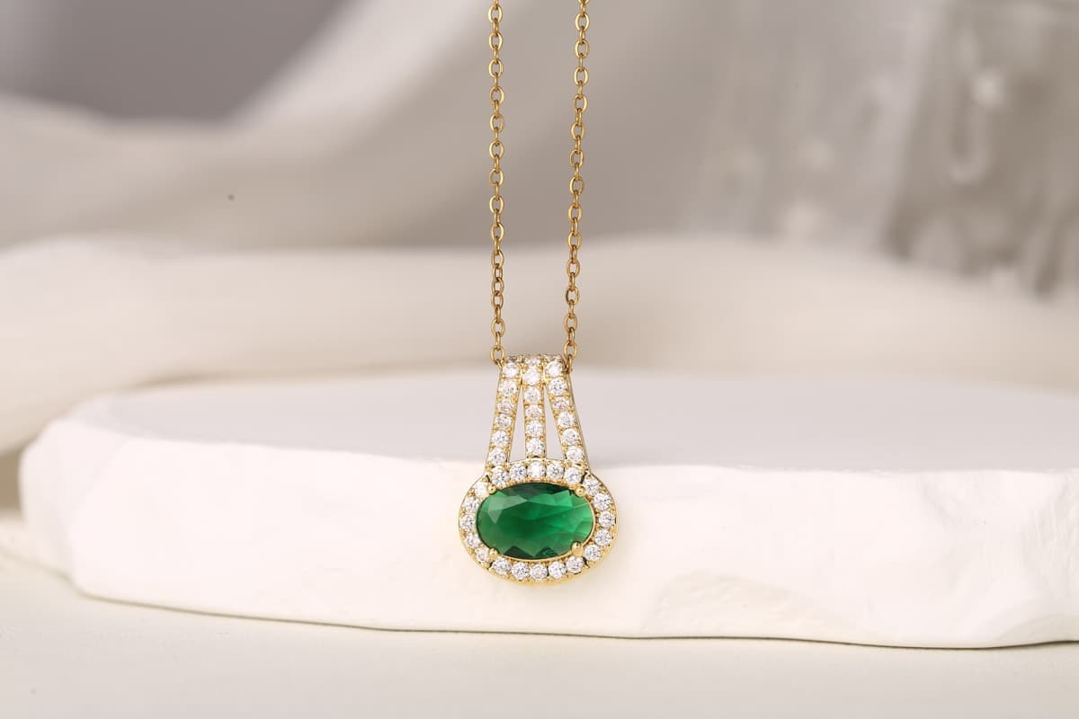 Elegant Teardrop Zircon Pendant Necklace 18K Gold Plated thumbnail 3