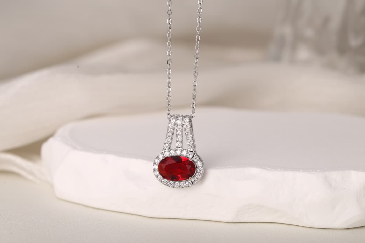 Elegant Teardrop Zircon Pendant Necklace 18K Gold Plated thumbnail 13