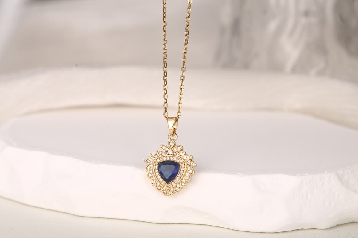 Minimalist Bar Zircon Pendant Necklace Gold Plated thumbnail 10