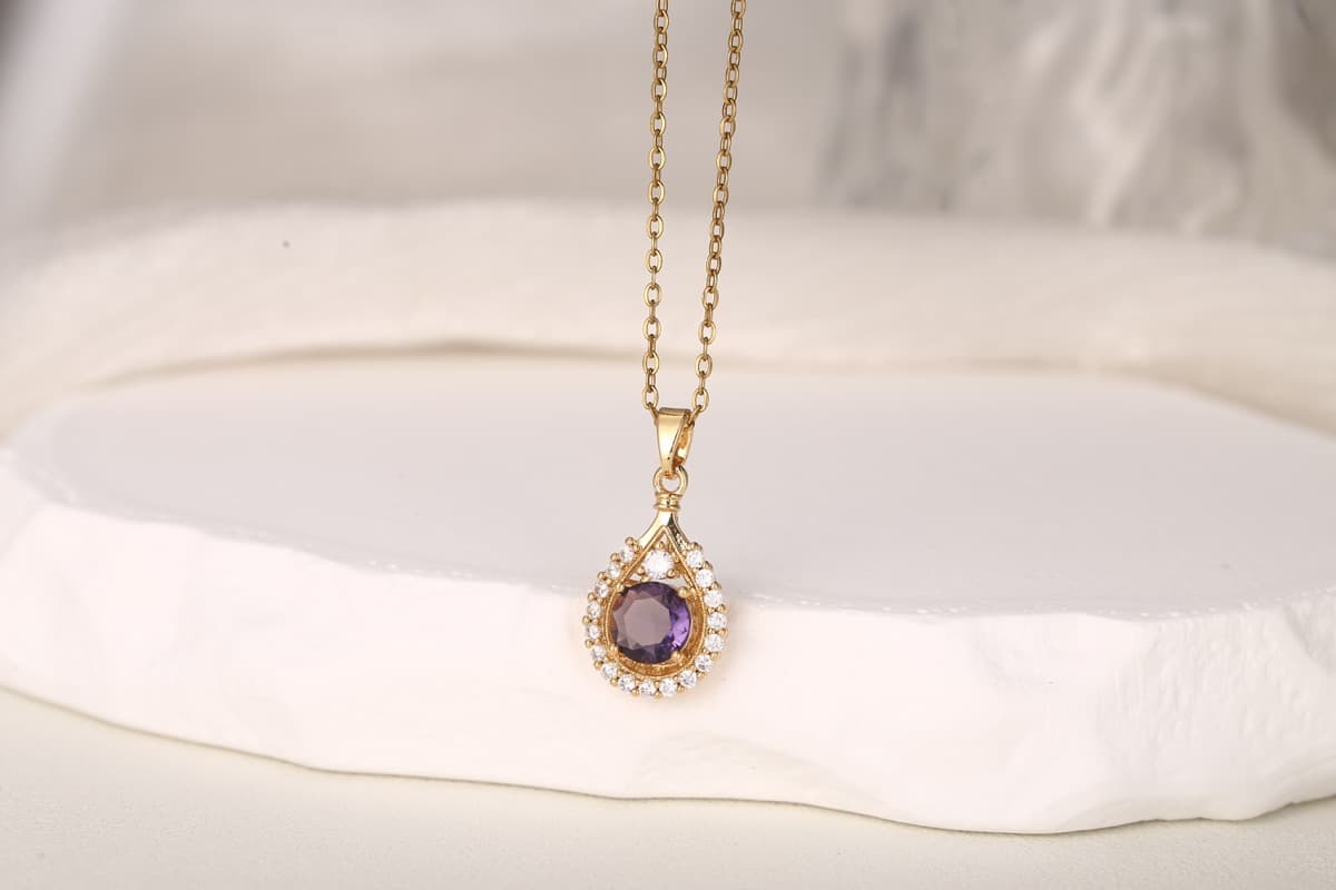 Romantic Heart Zircon Pendant Necklace 18K Gold Plated thumbnail 9