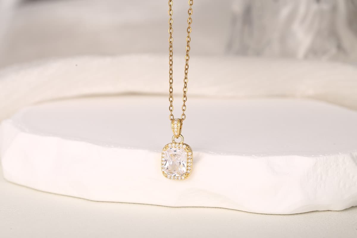 Romantic Heart Zircon Pendant Necklace 18K Gold Plated thumbnail 12