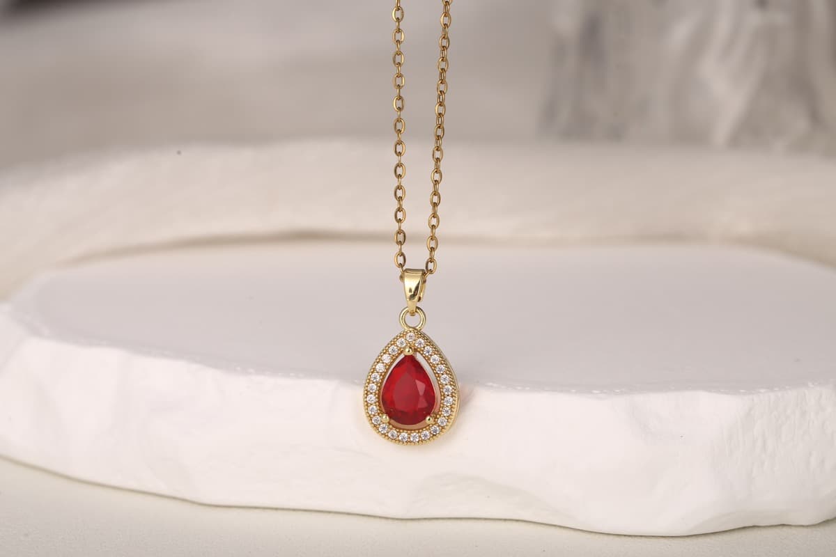 Romantic Heart Zircon Pendant Necklace 18K Gold Plated thumbnail 15