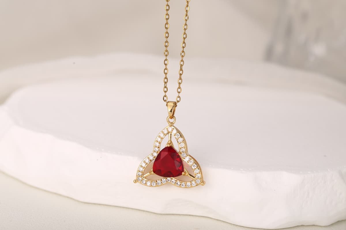 Elegant Teardrop White Zircon Pendant Necklace 18K Gold Plated thumbnail 2