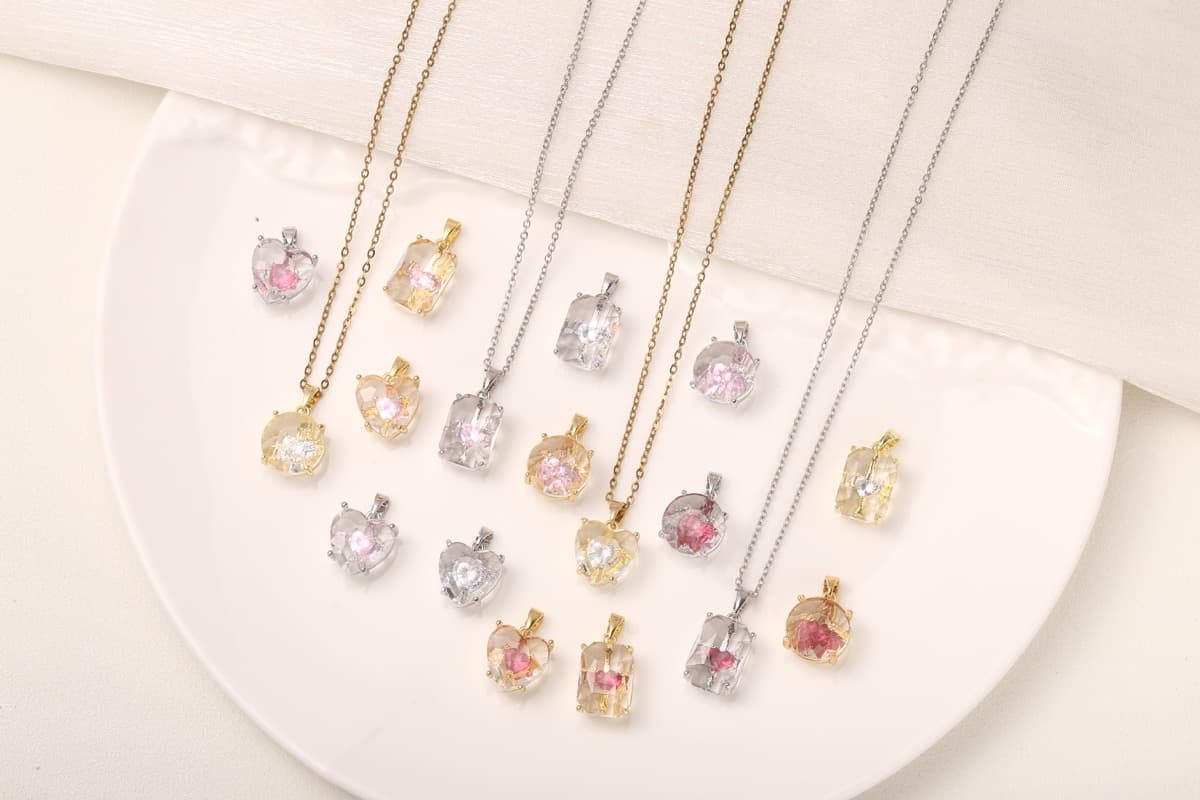 Elegant Round-Cut Red Zircon Pendant Necklace 18K Gold Plated