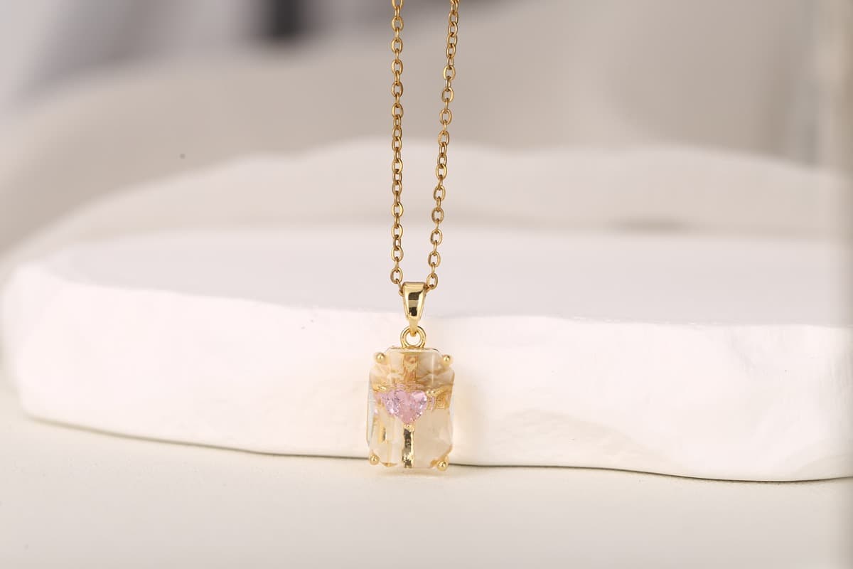 Elegant Round-Cut Red Zircon Pendant Necklace 18K Gold Plated thumbnail 4