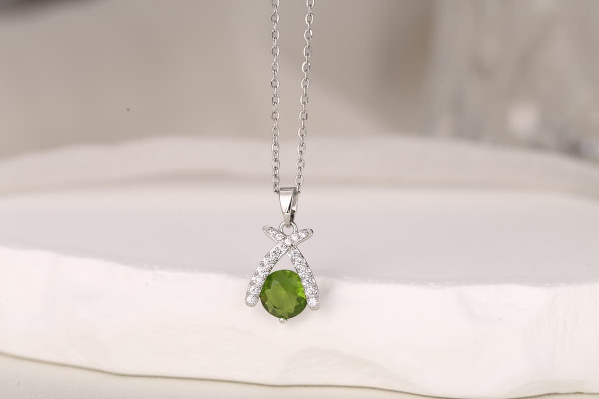 Elegant Round-Cut Pink Zircon Pendant Necklace 18K Gold Plated thumbnail 17
