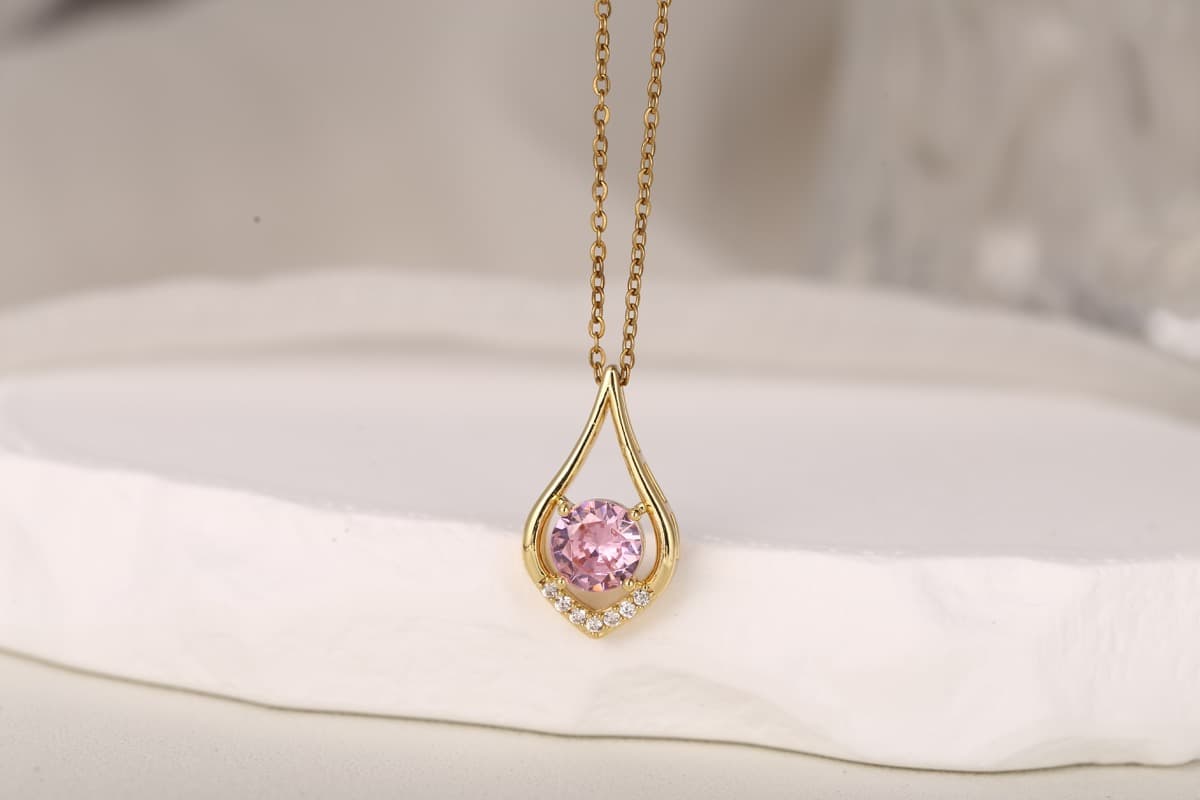 Elegant Teardrop White Zircon Pendant Necklace 18K Gold Plated thumbnail 3