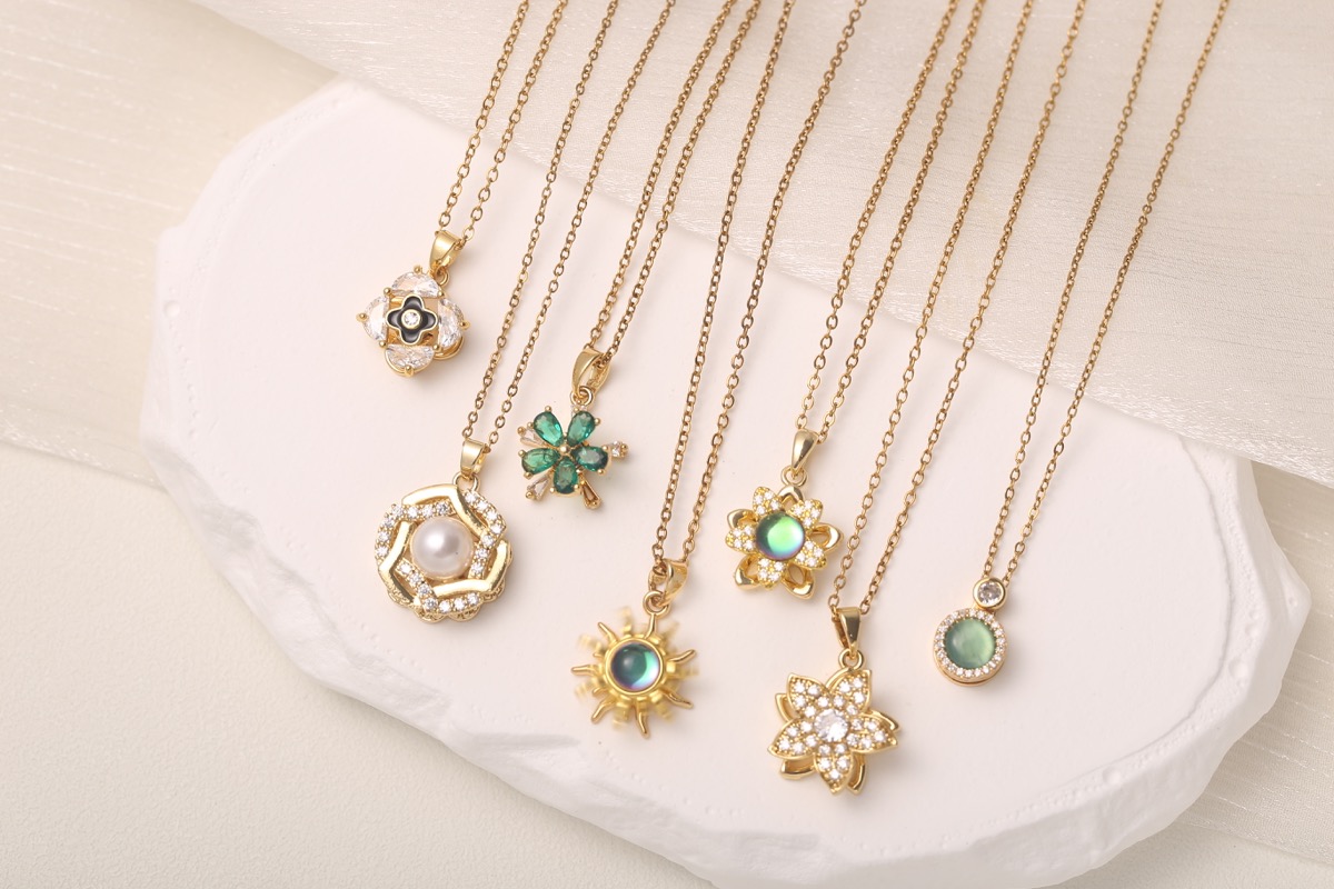 Statement Multi-Pendant Zircon Necklace 18K Gold Plated thumbnail 9