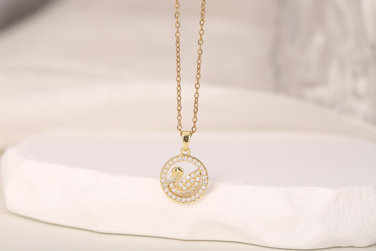 Elegant Teardrop Zircon Drop Earrings 18K Gold Plated thumbnail 4
