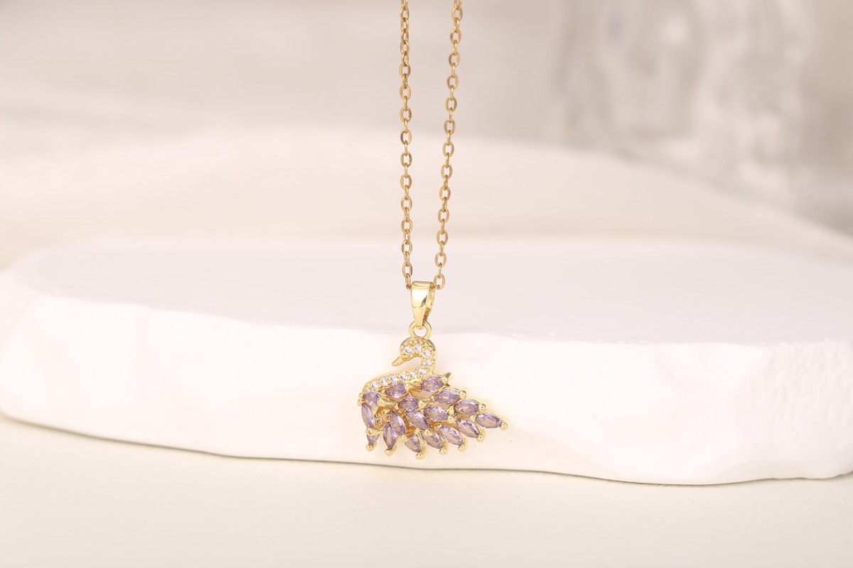 Elegant Circular Disc Zircon Pendant Necklace 18K Gold Plated thumbnail 10