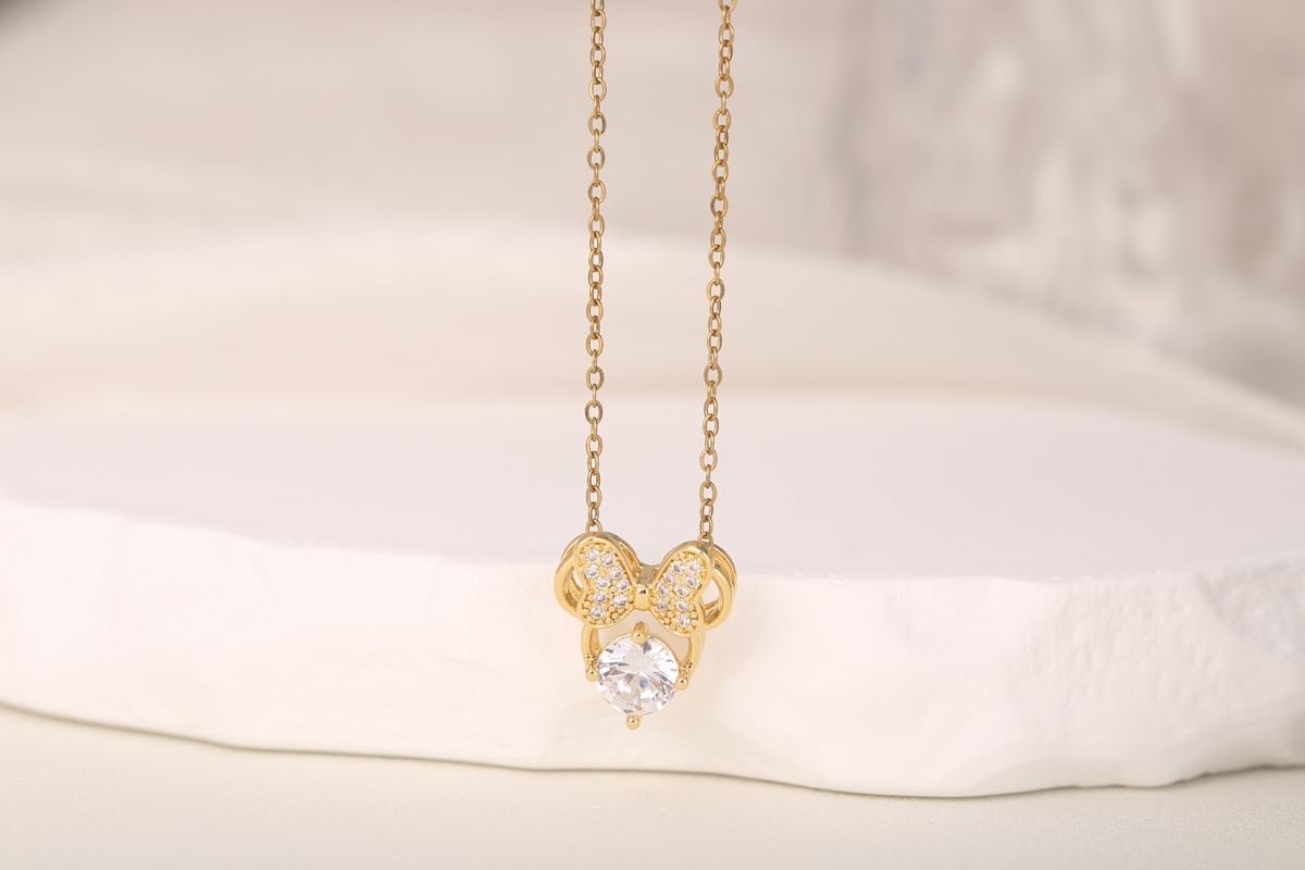 Elegant Teardrop Zircon Pendant Necklace 18K Gold Plated thumbnail 3