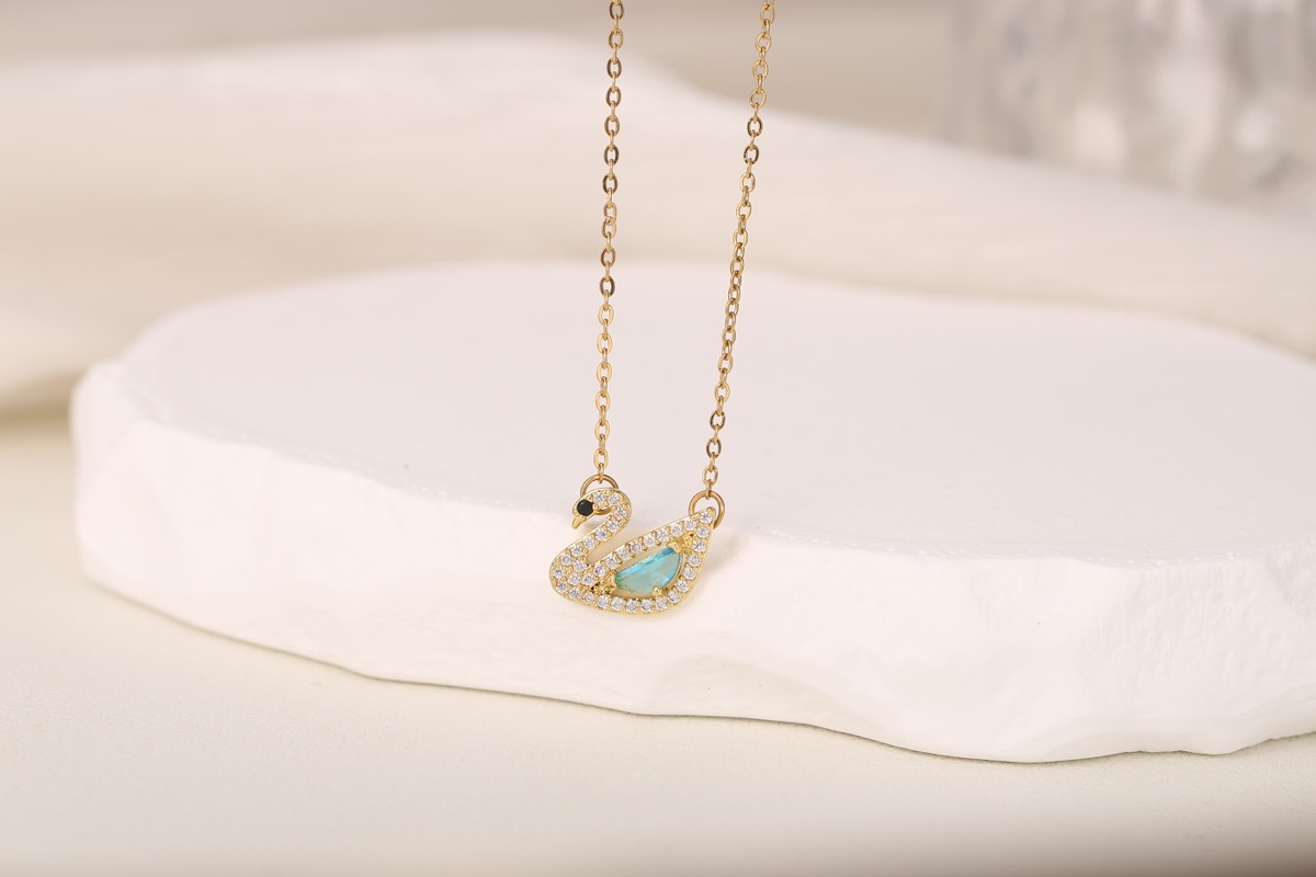 Elegant Layered Chain Zircon Necklace 18K Gold Plated thumbnail 6