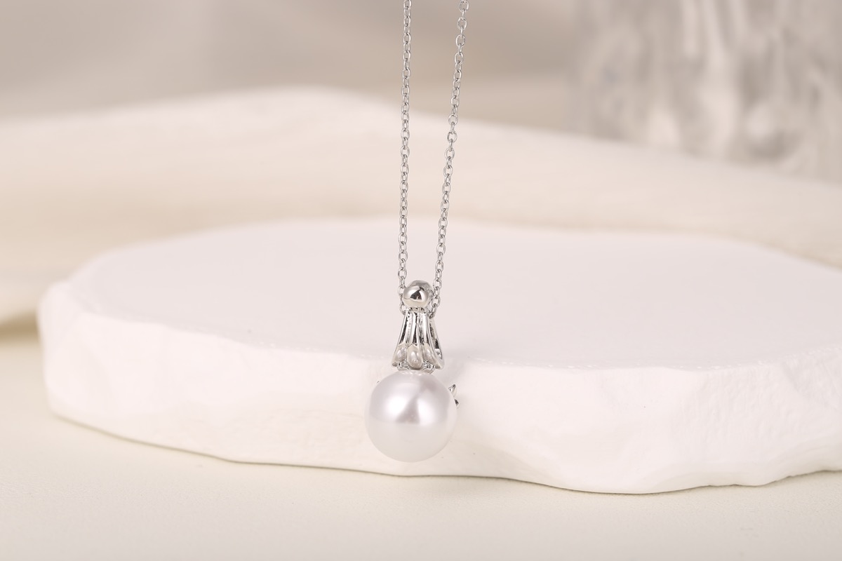 Romantic Heart Zircon Pendant Necklace 18K Gold Plated thumbnail 7