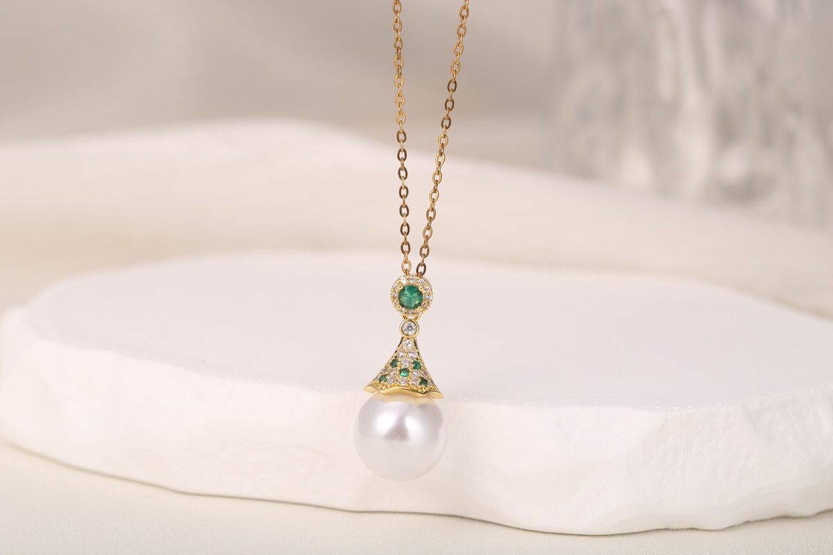 Romantic Heart Zircon Pendant Necklace 18K Gold Plated thumbnail 11