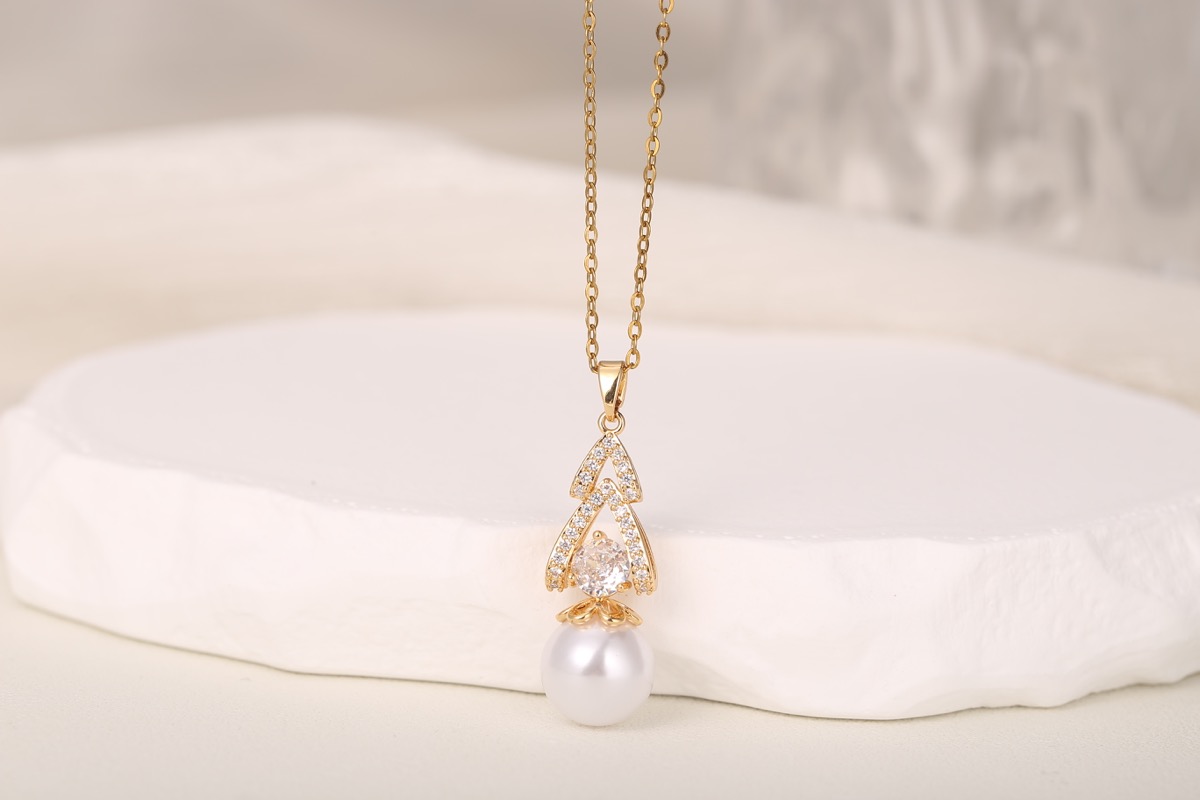 Elegant Drop Zircon Earrings 18K Gold Plated thumbnail 3