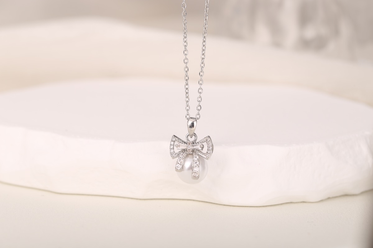 Elegant Floral Zircon Drop Earrings 18K Gold Plated thumbnail 8